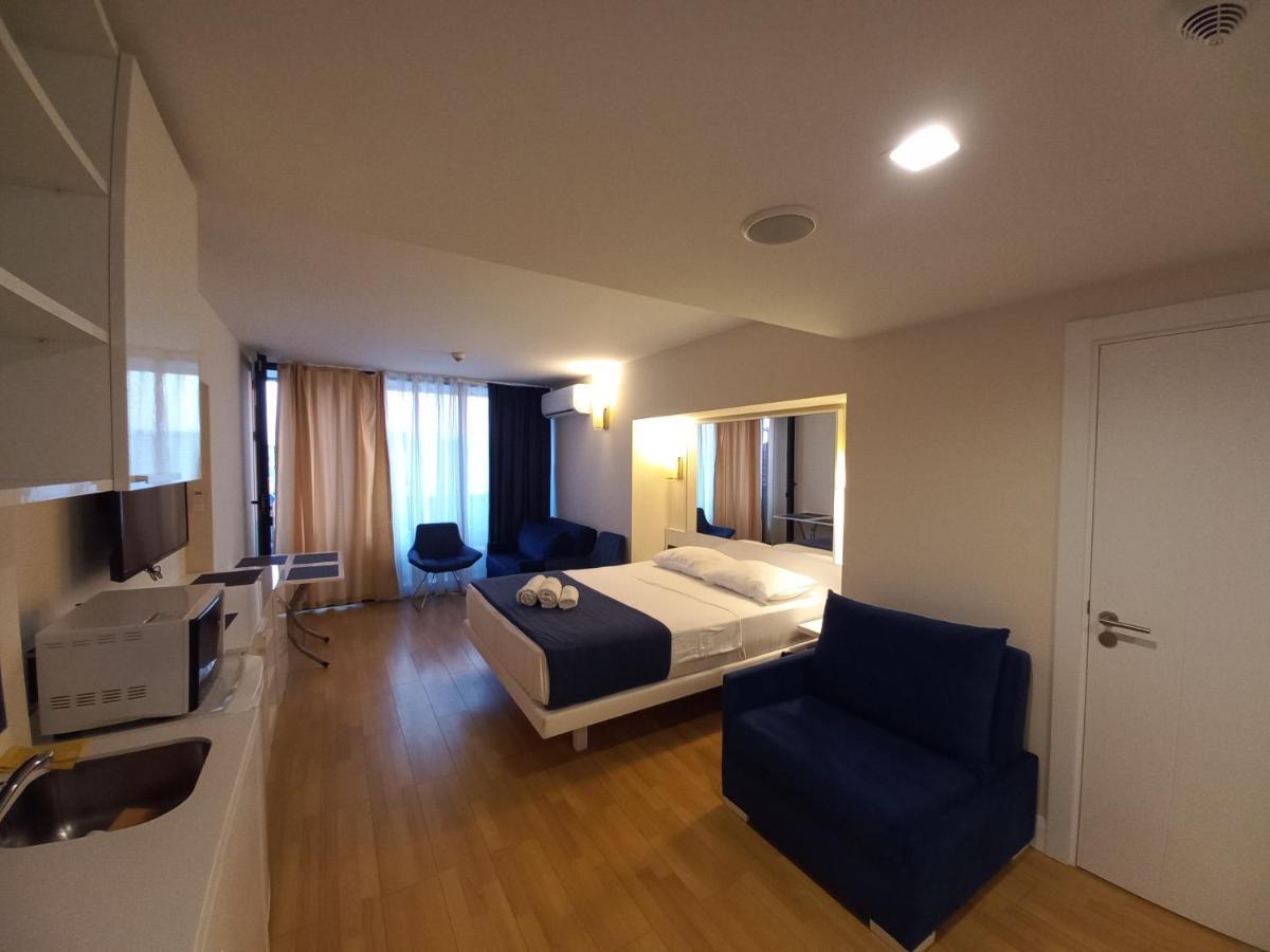 Orbi City Superhost Batumi Kültér fotó